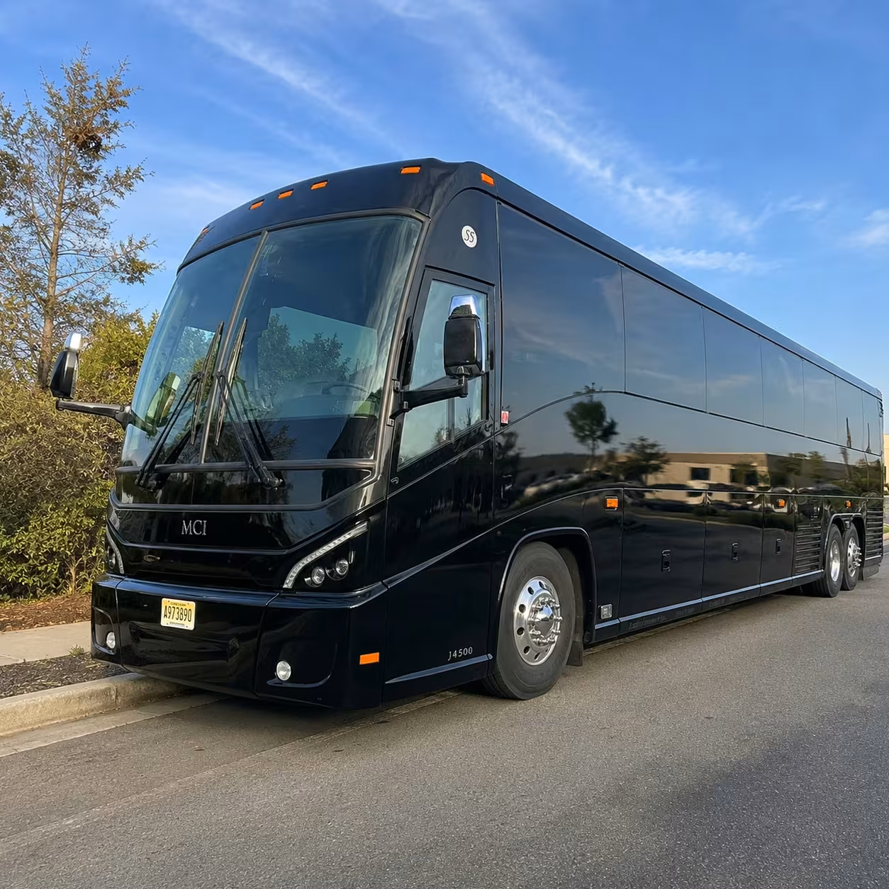 santa cruz corporate shuttle buses for long distance travel